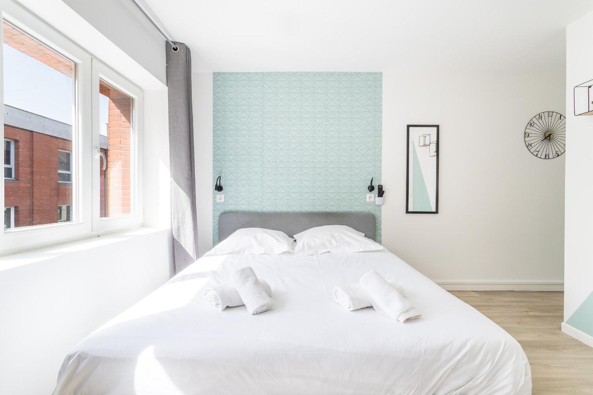 S&K Suite Grande Rue Roubaix - Chambre Spacieuse Et Sdb Privee - Netflix Et Cuisine Zewnętrze zdjęcie